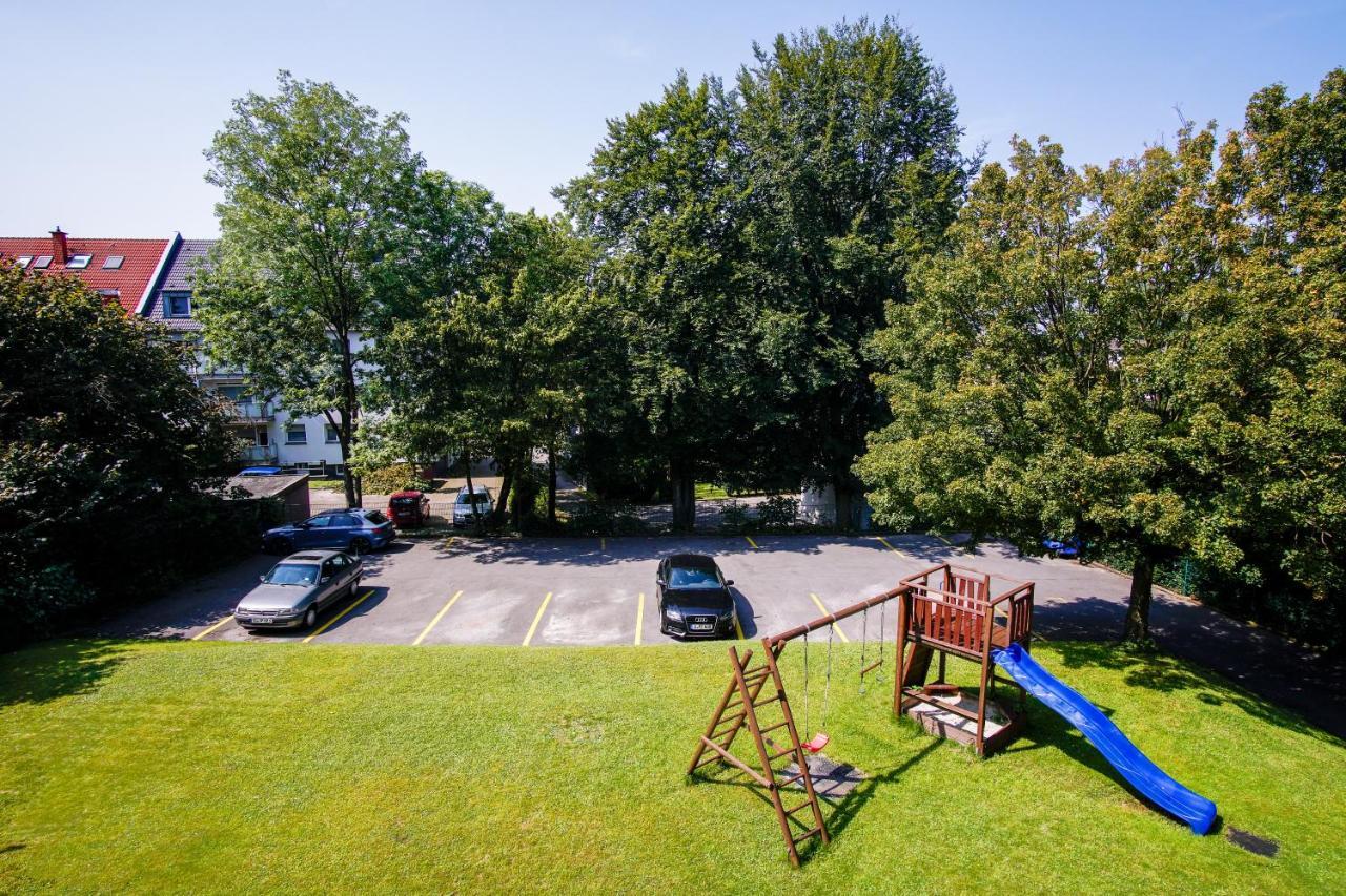 Homefy Feel-Good Apartment - Own Parking, Balcony And Garden Essen Exterior photo